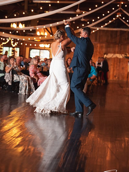 Yankee Lake Ballroom Weddings