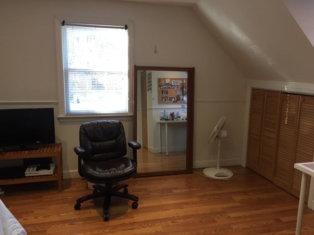 Luxury Bedroom For Rent In Teaneck Room Rental Roommate