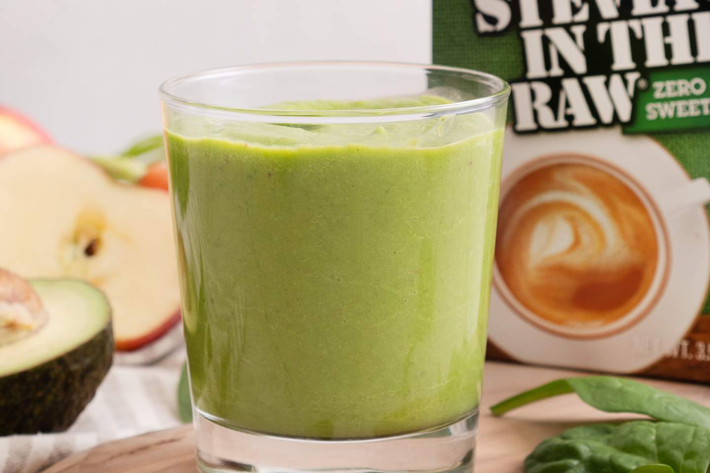 Spinach, Apple, and Carrot Smoothie