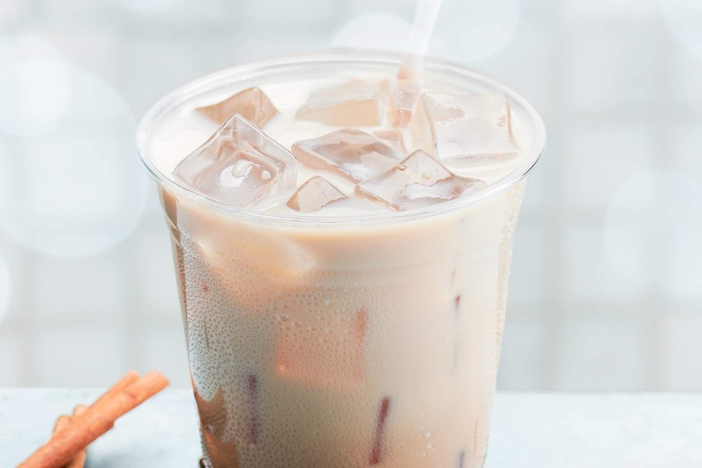 <strong>Folgers<sup>®</sup>&nbsp;</strong>Iced Café Latte
