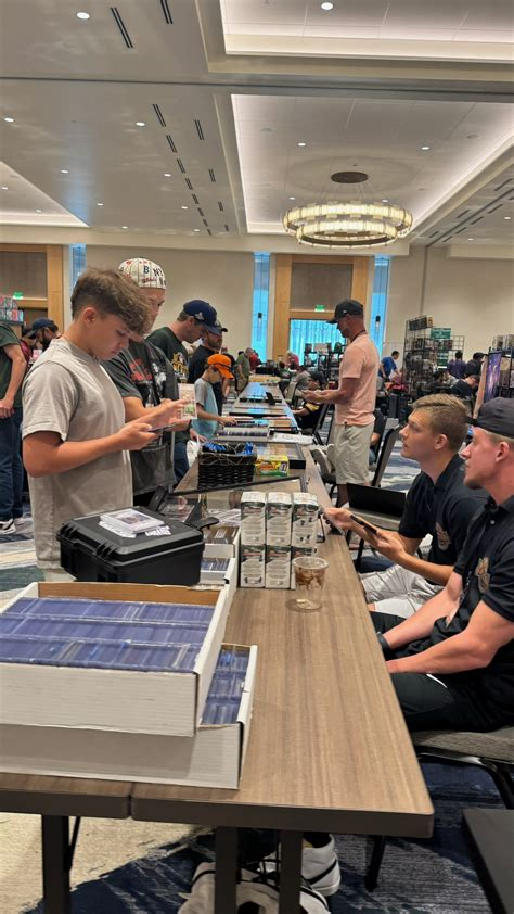 Sports Cards, Pokémon, & Collectibles Show