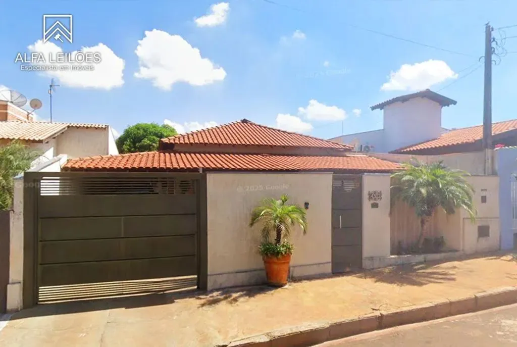 Santa Rita D'Oeste (SP) - Casa no Bairro Centro com Terreno de 360m² — foto 1