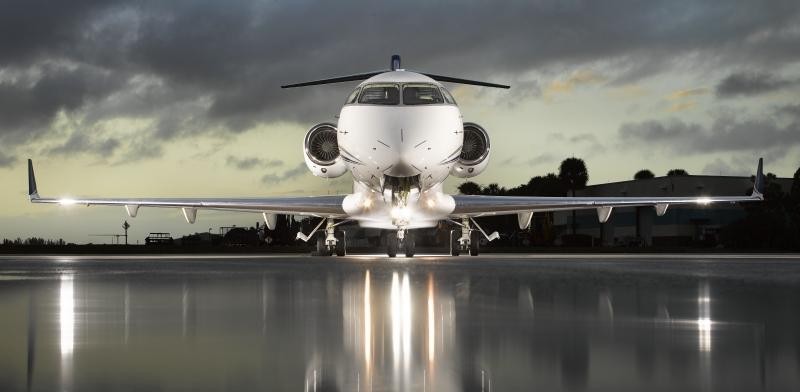 2012 Bombardier Challenger 300 — photo 3