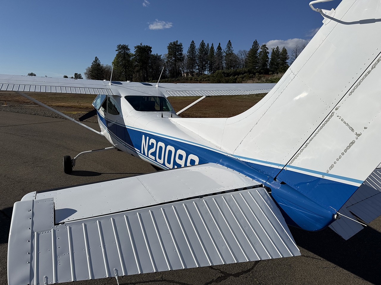 1982 Cessna 182 — photo 5