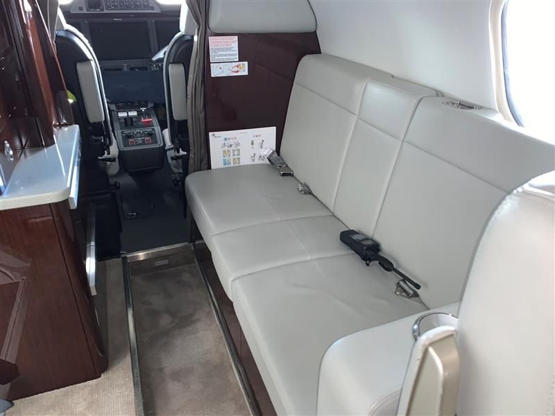 2016 Embraer Phenom 300 — photo 5