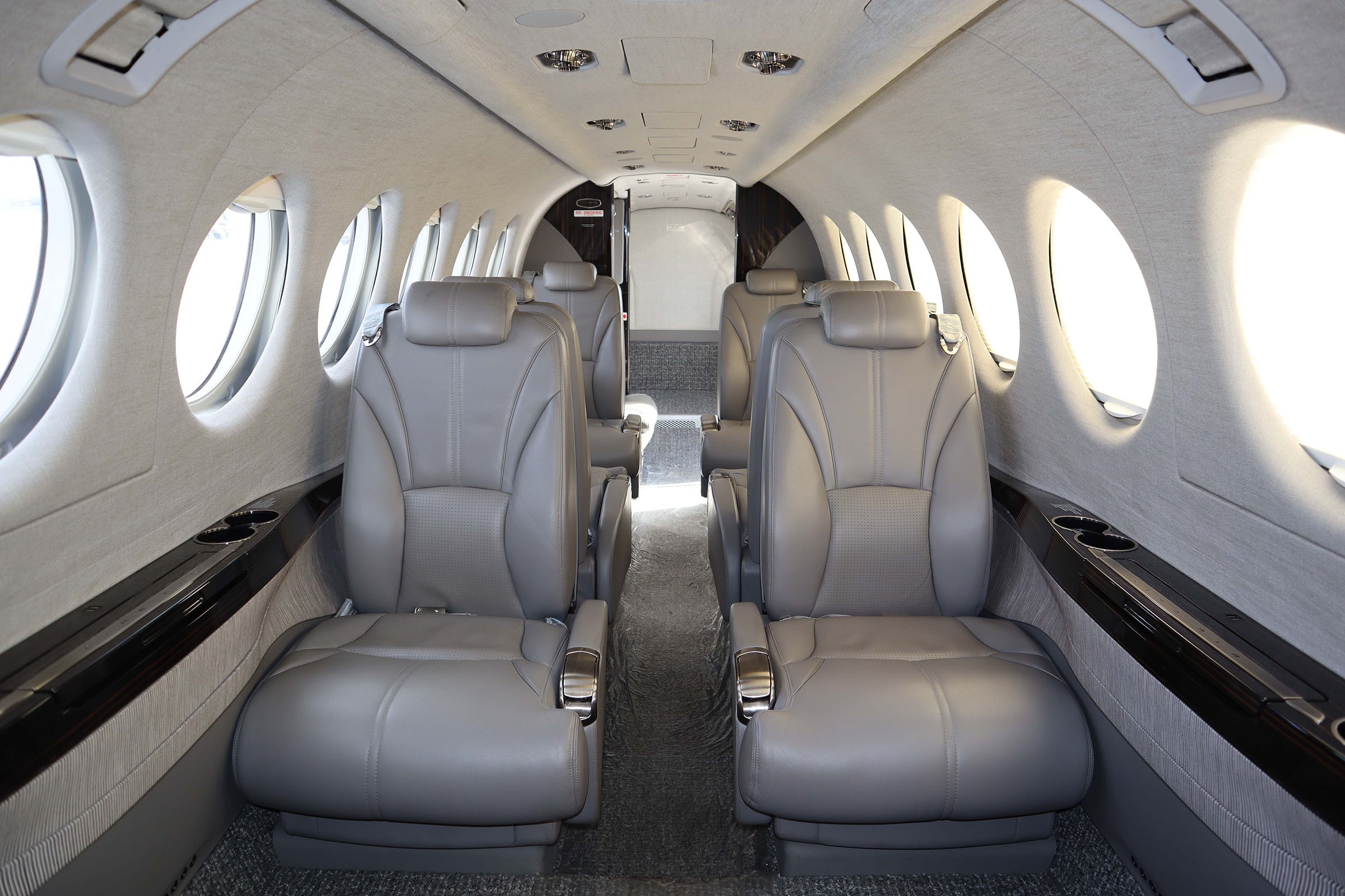 2022 Beech King Air 360 — photo 4