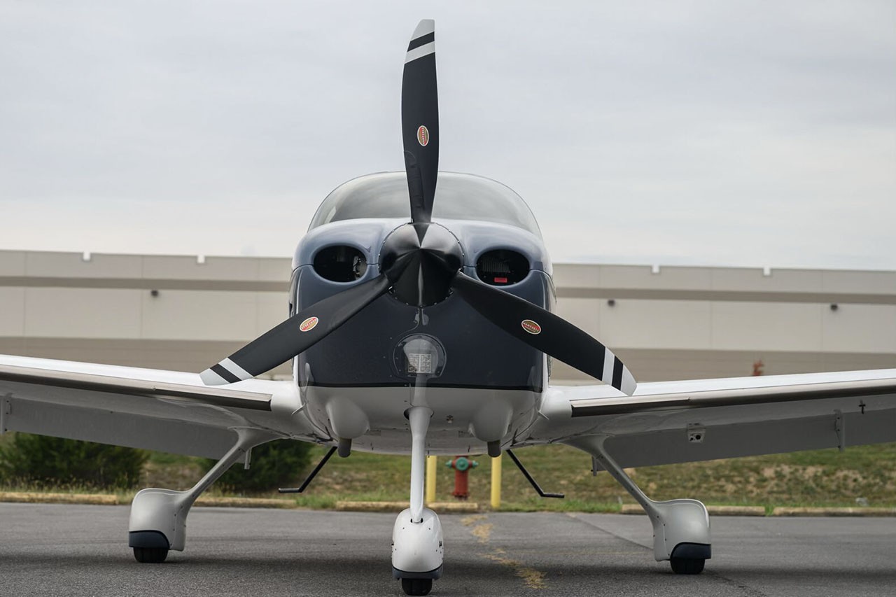 2021 Cirrus SR22-G6 — photo 4
