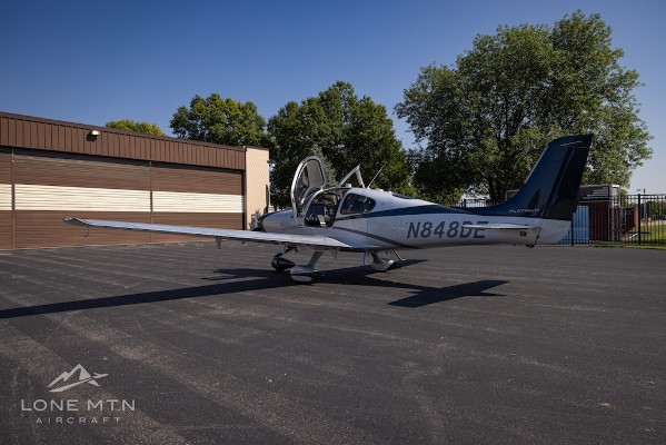 2014 Cirrus SR22-G5 — photo 3