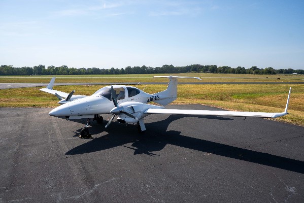 2007 Diamond TwinStar DA42 — photo 2