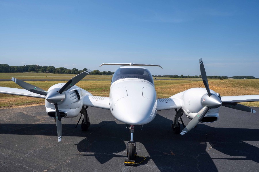 2007 Diamond TwinStar DA42, photo 4