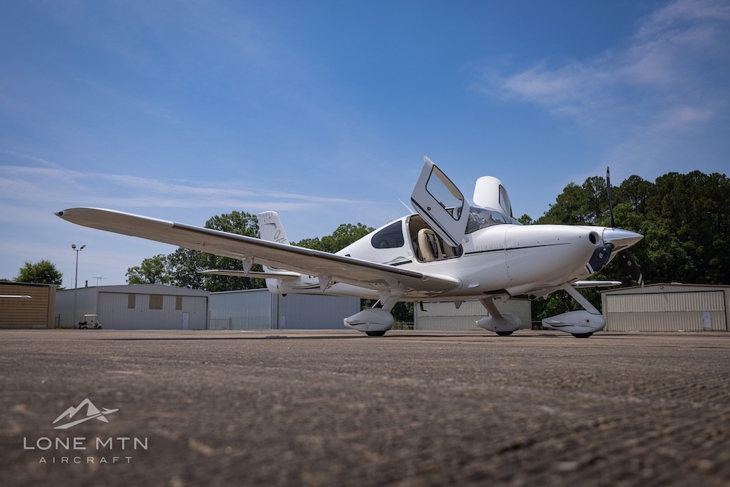 2006 Cirrus SR22