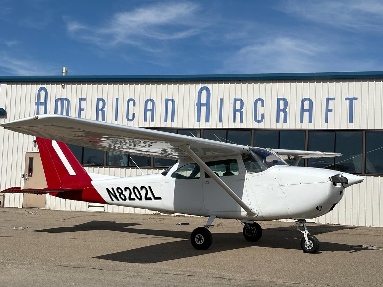 1967 Cessna 172H — photo 2