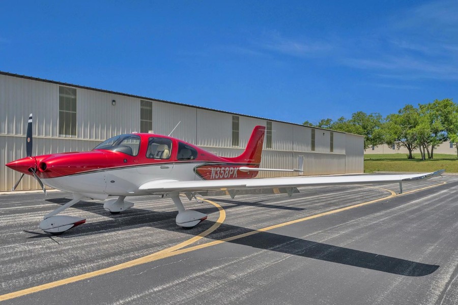2022 Cirrus SR20 - G6 Premium, photo 2
