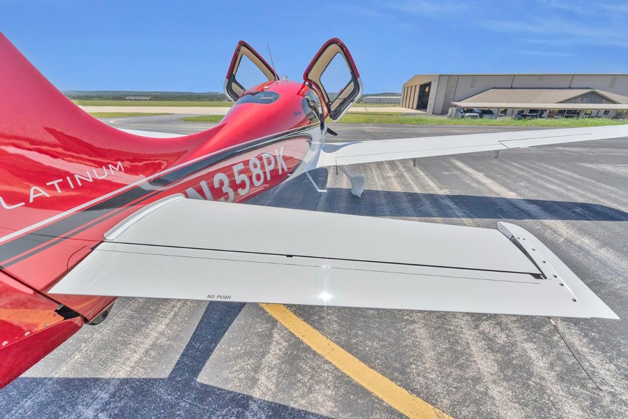 2022 Cirrus SR20 - G6 Premium, photo 6