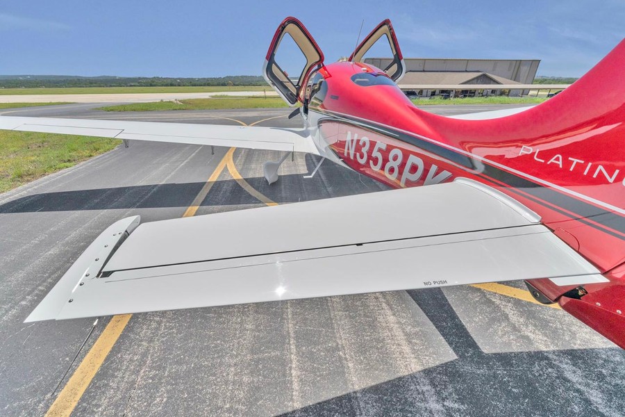 2022 Cirrus SR20 - G6 Premium, photo 8
