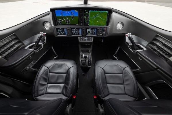 2019 Cirrus Vision SF50 — photo 3