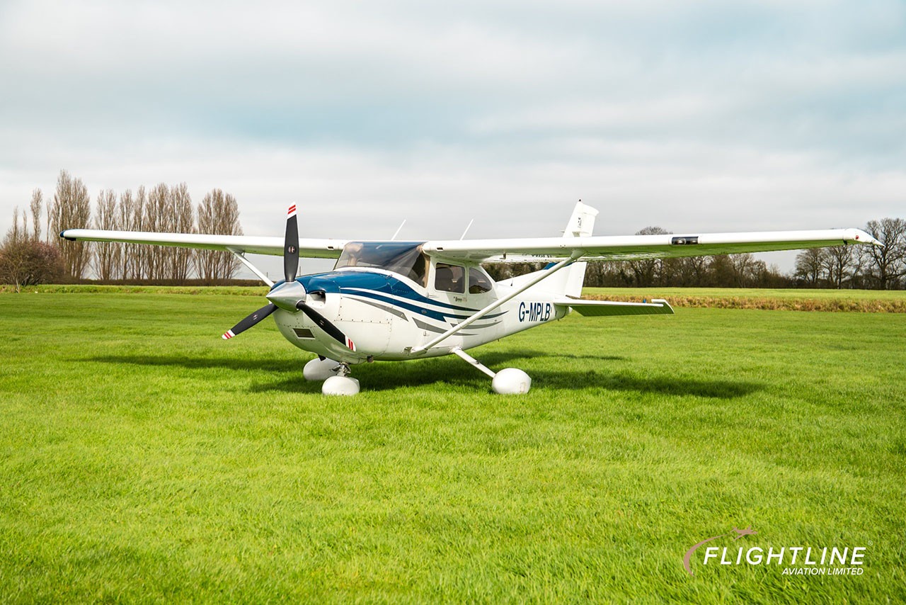 2005 Cessna 182T — photo 2