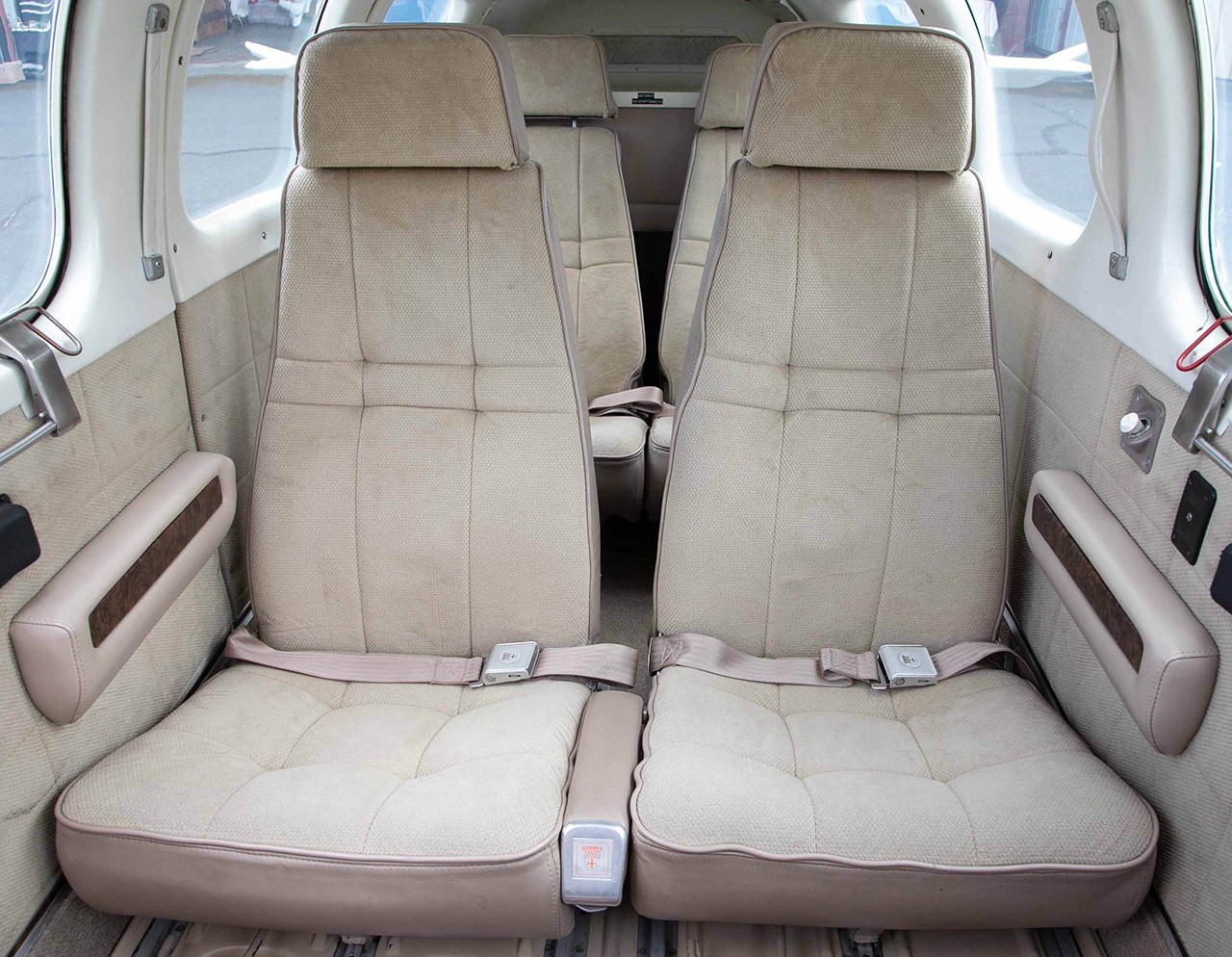 1976 Beech Bonanza A36 — photo 4