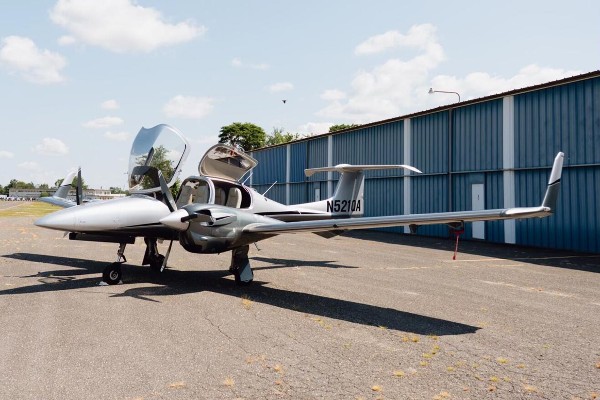 2018 Diamond TwinStar DA42 — photo 2