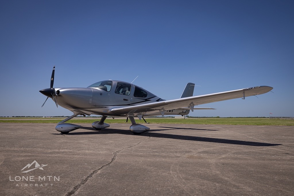 2022 Cirrus SR20 — photo 1
