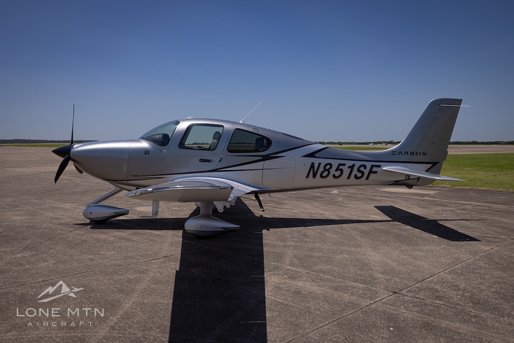 2022 Cirrus SR20 — photo 2