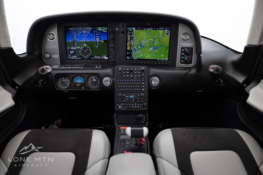 2022 Cirrus SR20 — photo 4