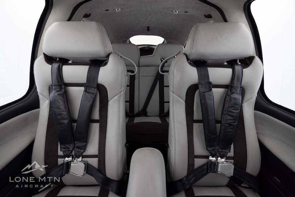 2022 Cirrus SR20 — photo 5