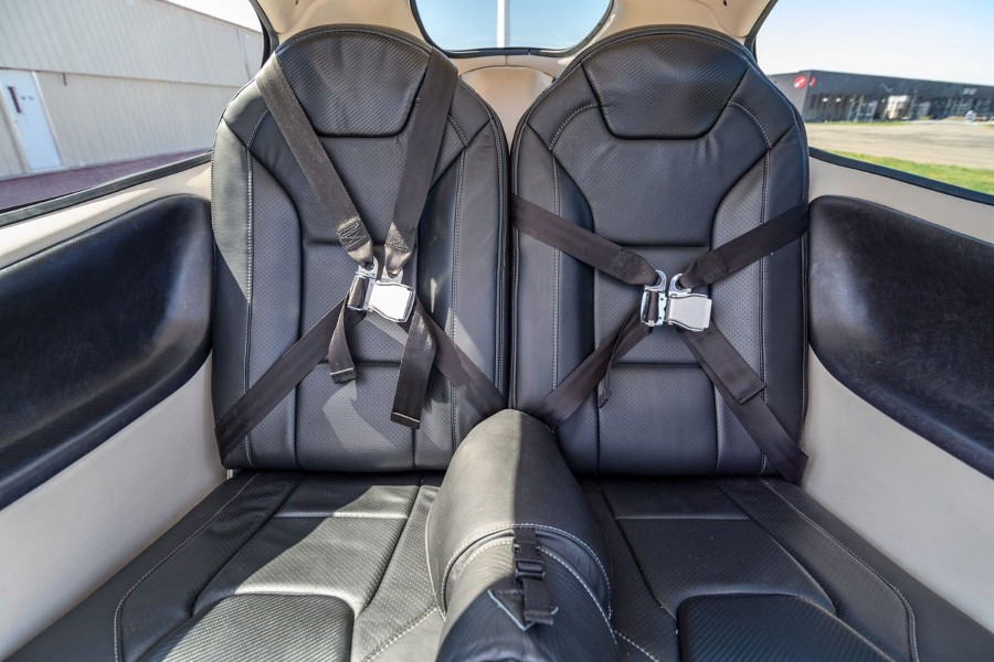 2006 Cirrus SR22-G2 (N756GB), photo 7