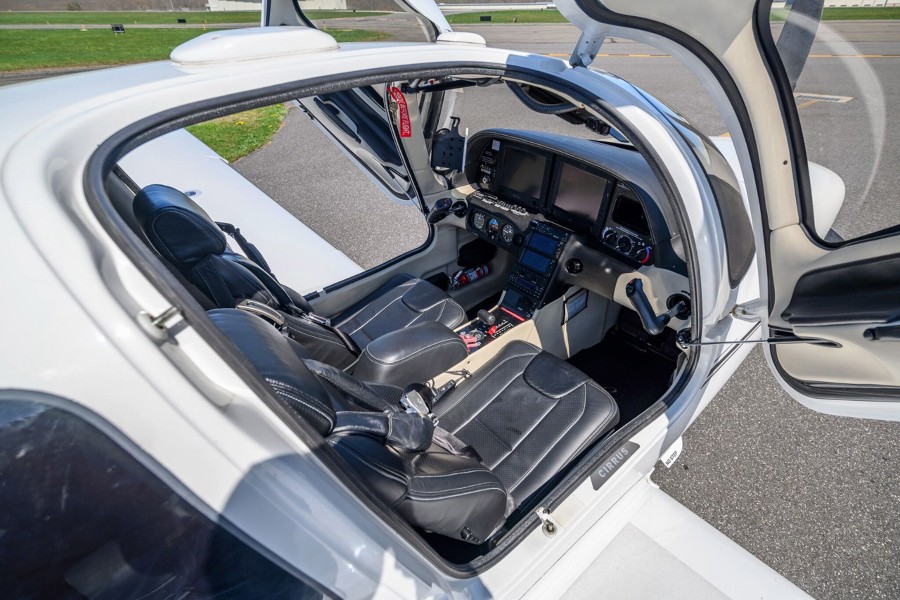2006 Cirrus SR22-G2 (N756GB), photo 8