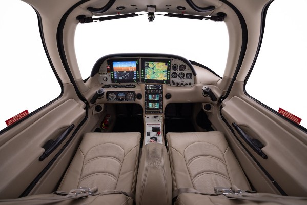 2004 Cirrus SR22-G2 — photo 4