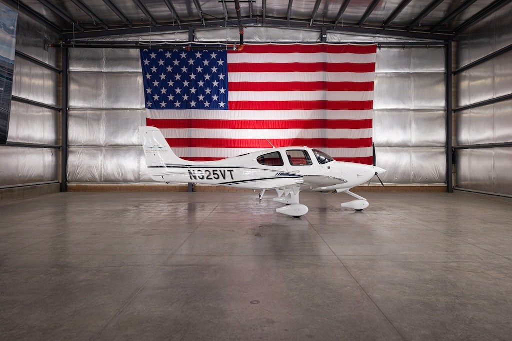 2022 Cirrus SR20 — photo 2
