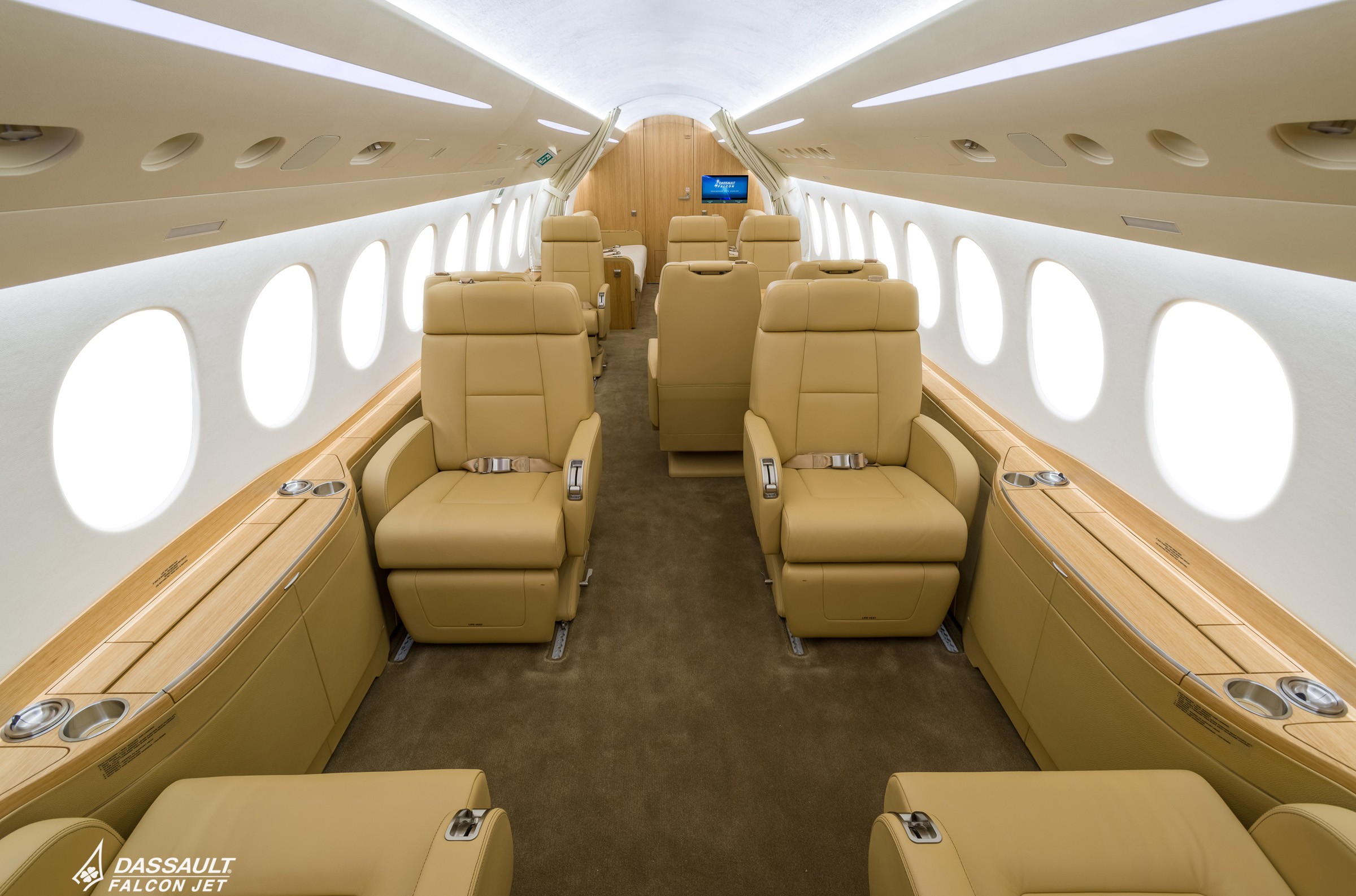 2017 Falcon 8X — photo 2