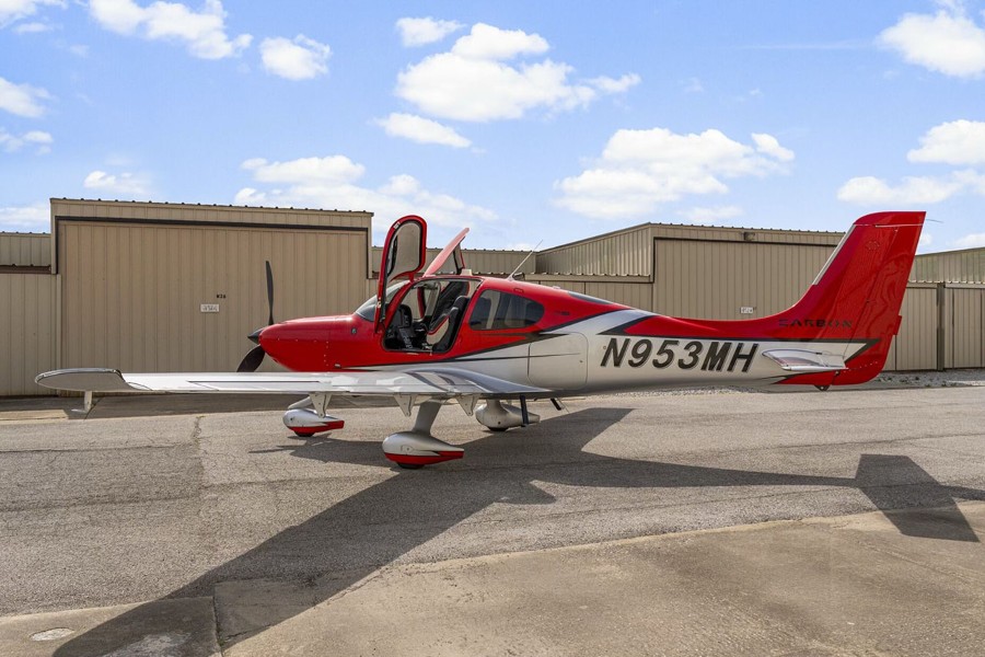 2021 Cirrus SR22T-G6 GTS (N953MH), photo 11