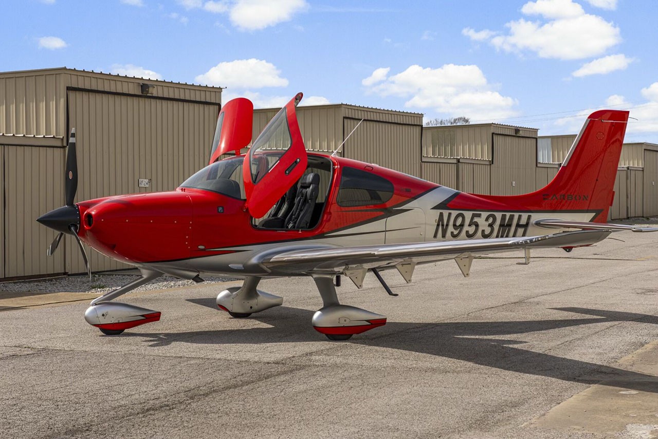 2021 Cirrus SR22T-G6 — photo 2