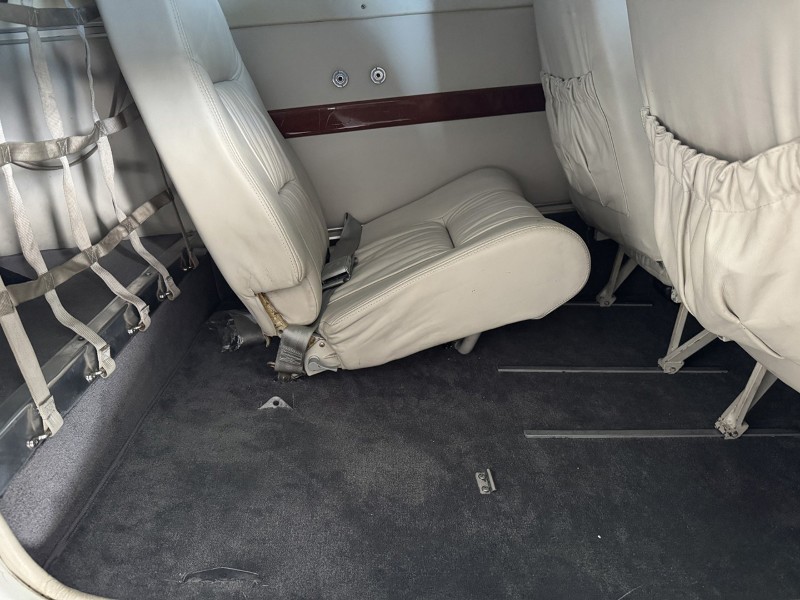 1975 Beechcraft Beech Baron E55, photo 10