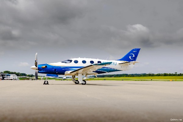 2024 Epic E1000 — photo 1