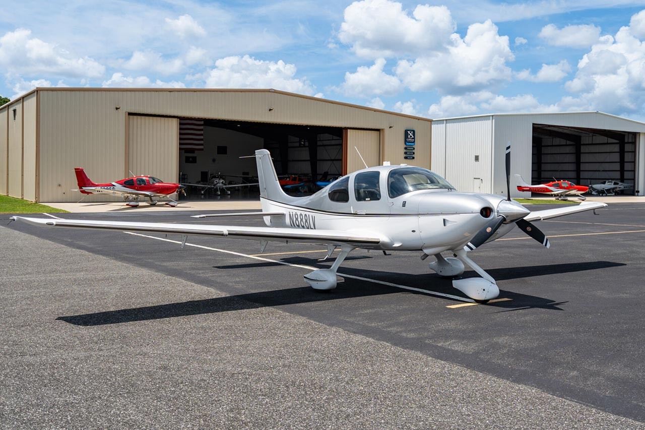 2016 Cirrus SR22-G5 — photo 4