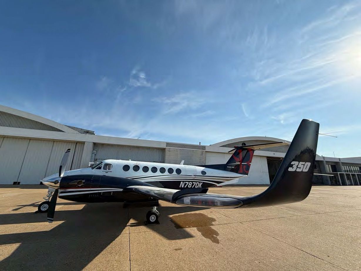 1997 Beech King Air 350 — photo 2