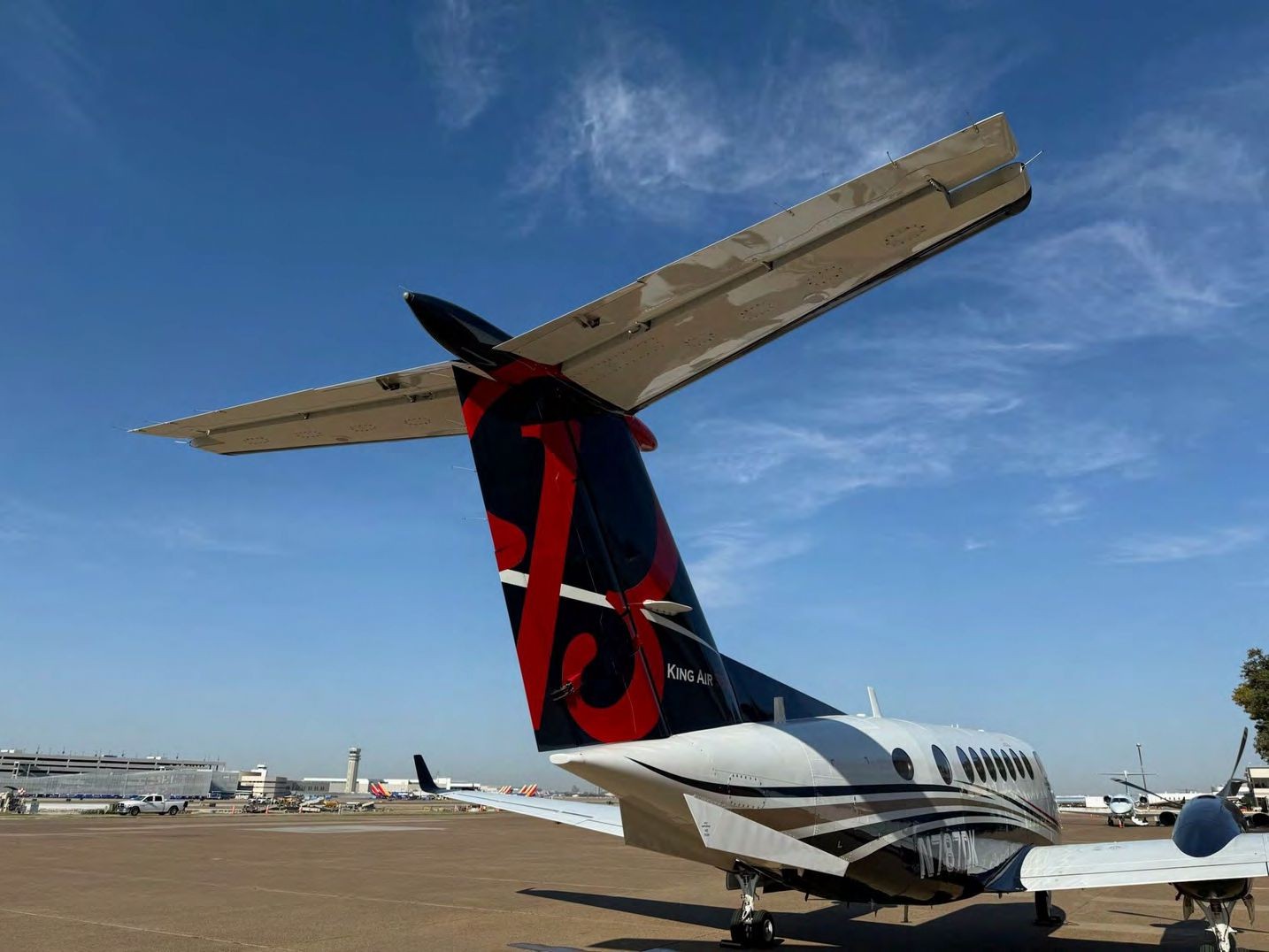 1997 Beech King Air 350 — photo 5