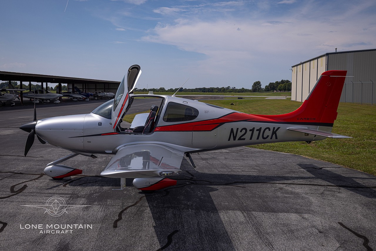 2015 Cirrus SR22T-G5 — photo 2