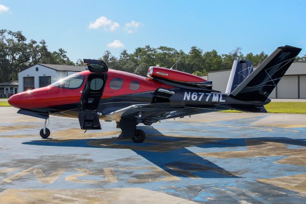 2025 Cirrus Vision SF50 — photo 1