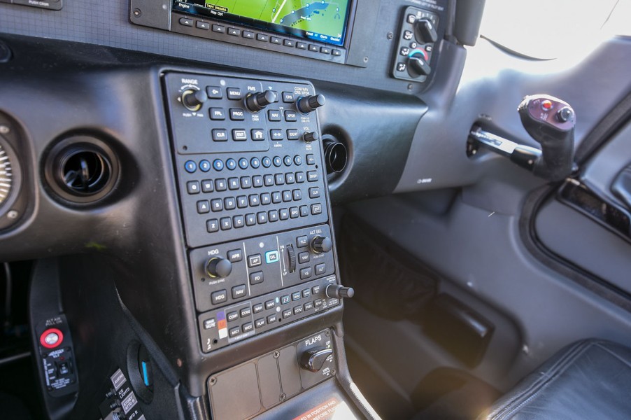 2019 Cirrus SR20 "Generation 6" (N179MR), photo 11