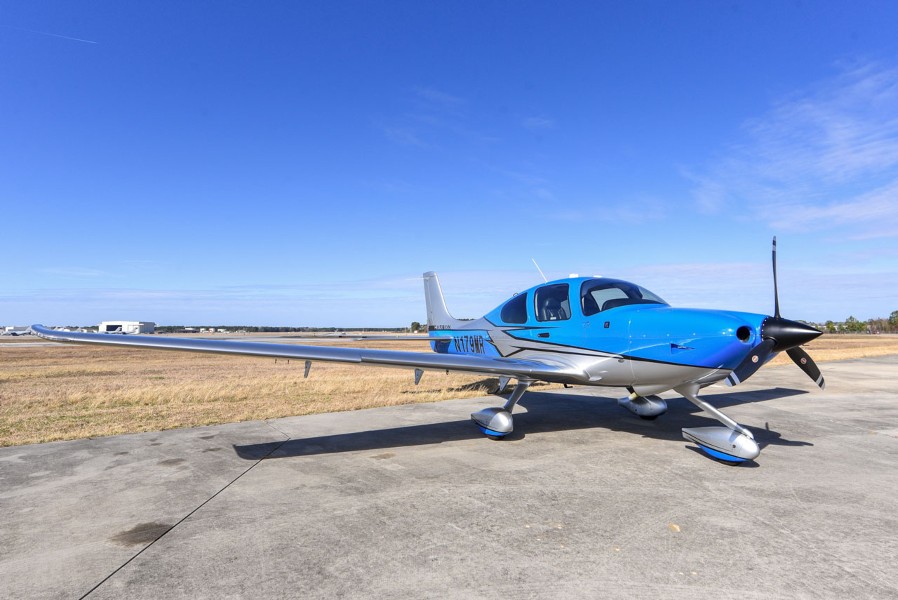 2019 Cirrus SR20 "Generation 6" (N179MR), photo 4