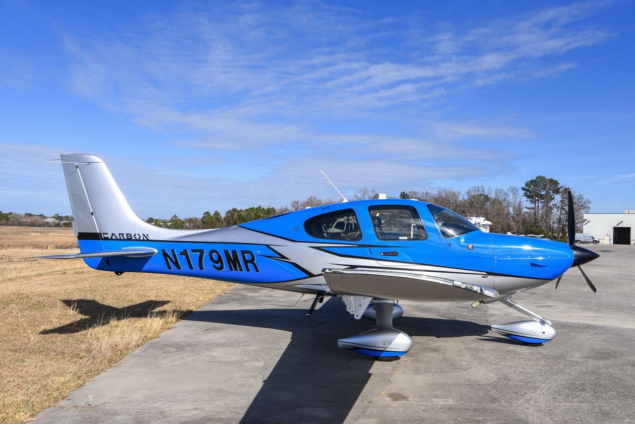 2019 Cirrus SR20 — photo 5
