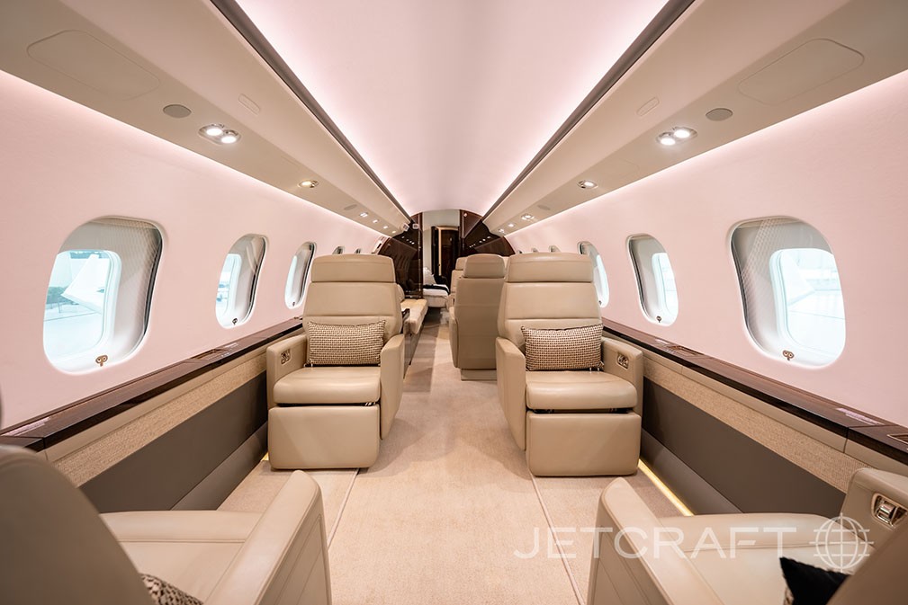 2017 Bombardier Global 6000 — photo 2