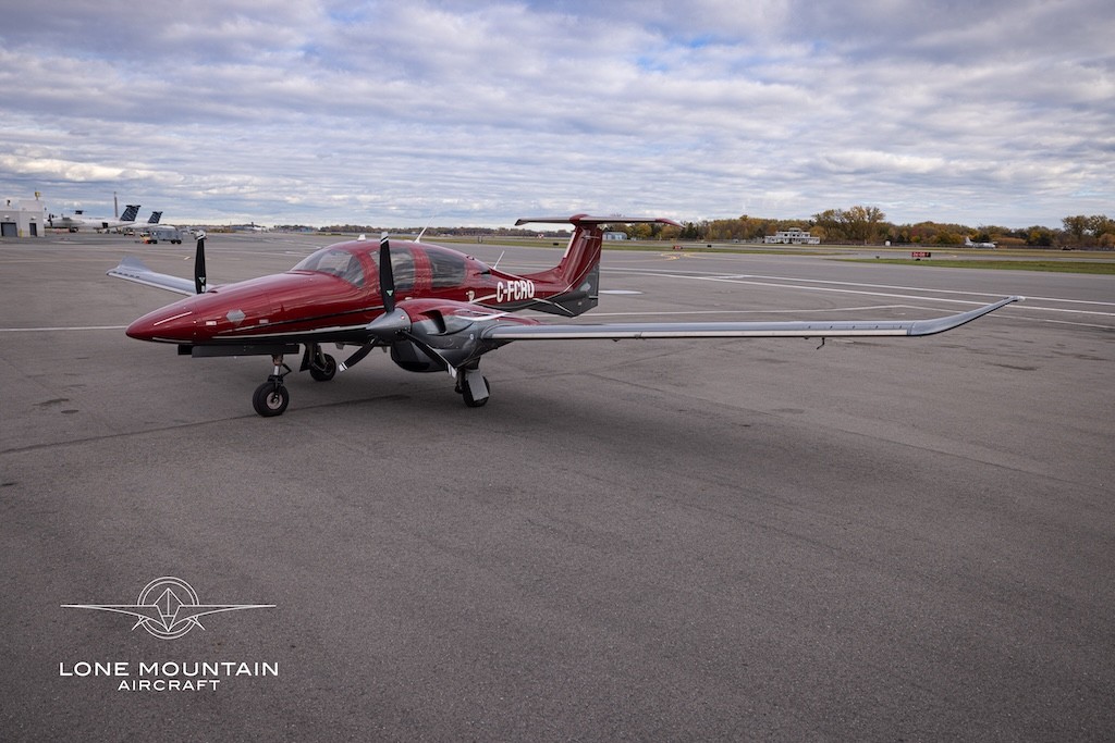 2021 Diamond DA62 — photo 2