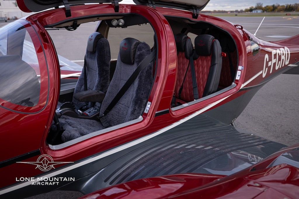 2021 Diamond DA62 — photo 4