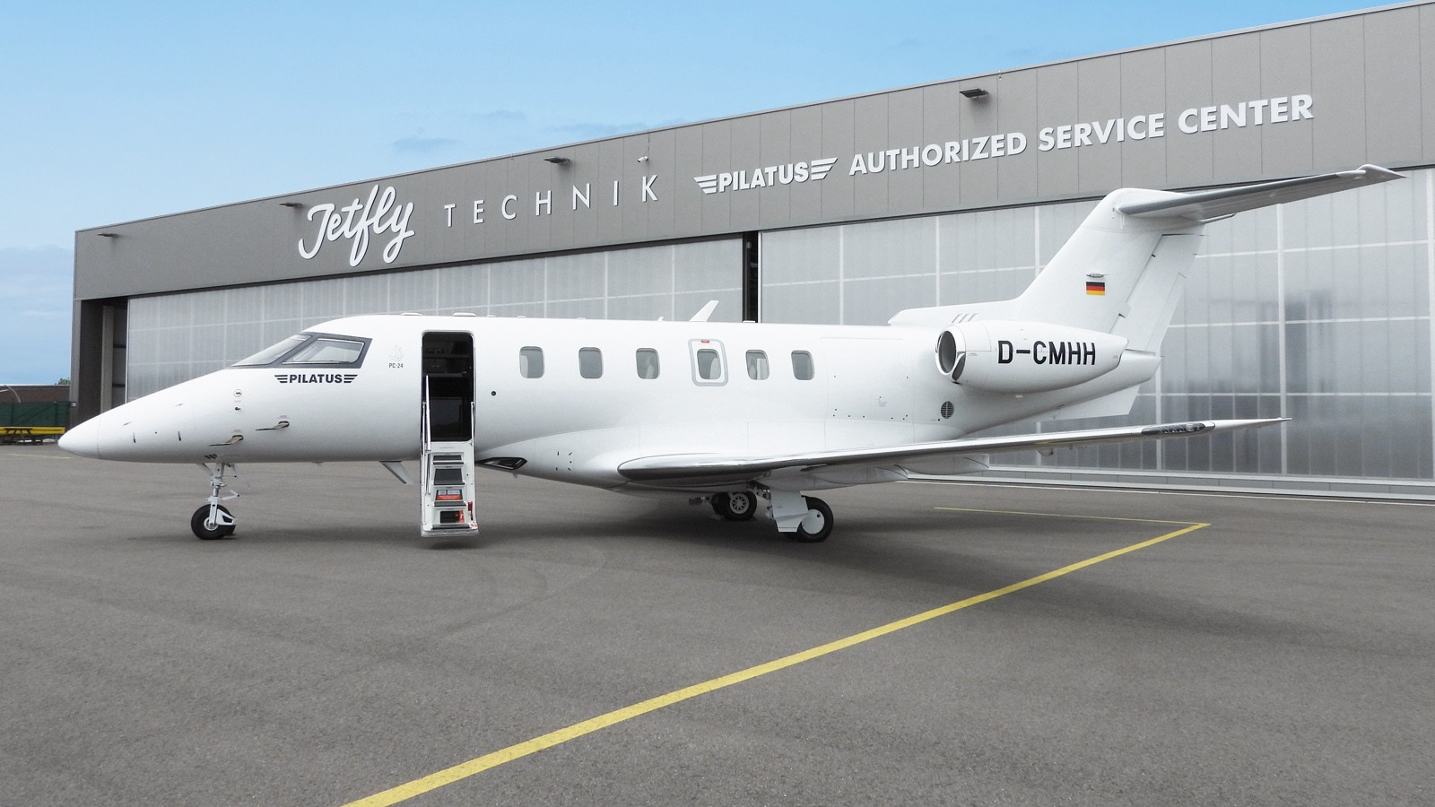 2021 Pilatus PC-24 — photo 2