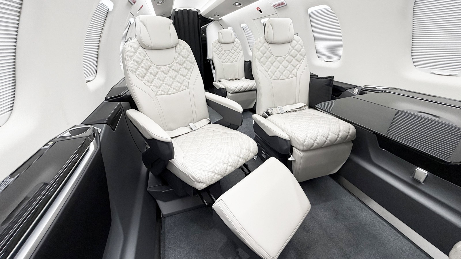 2021 Pilatus PC-24 — photo 5