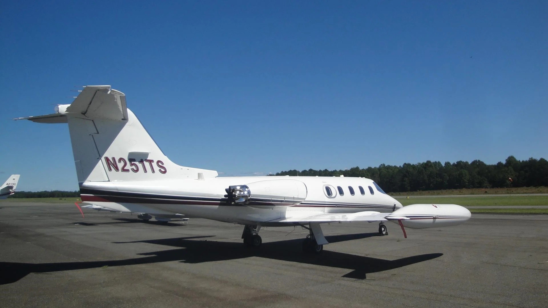 1975 Learjet 25 — photo 5